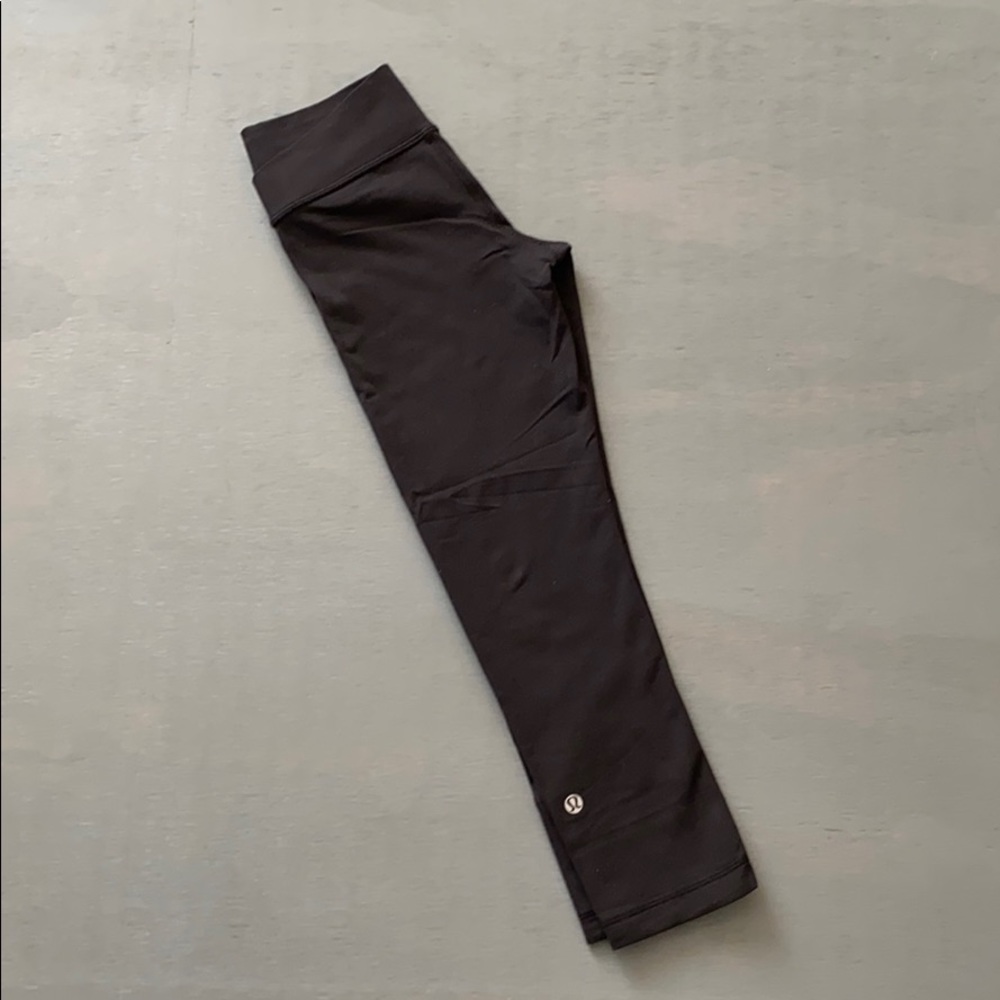 LULULEMON Capri size 2 black